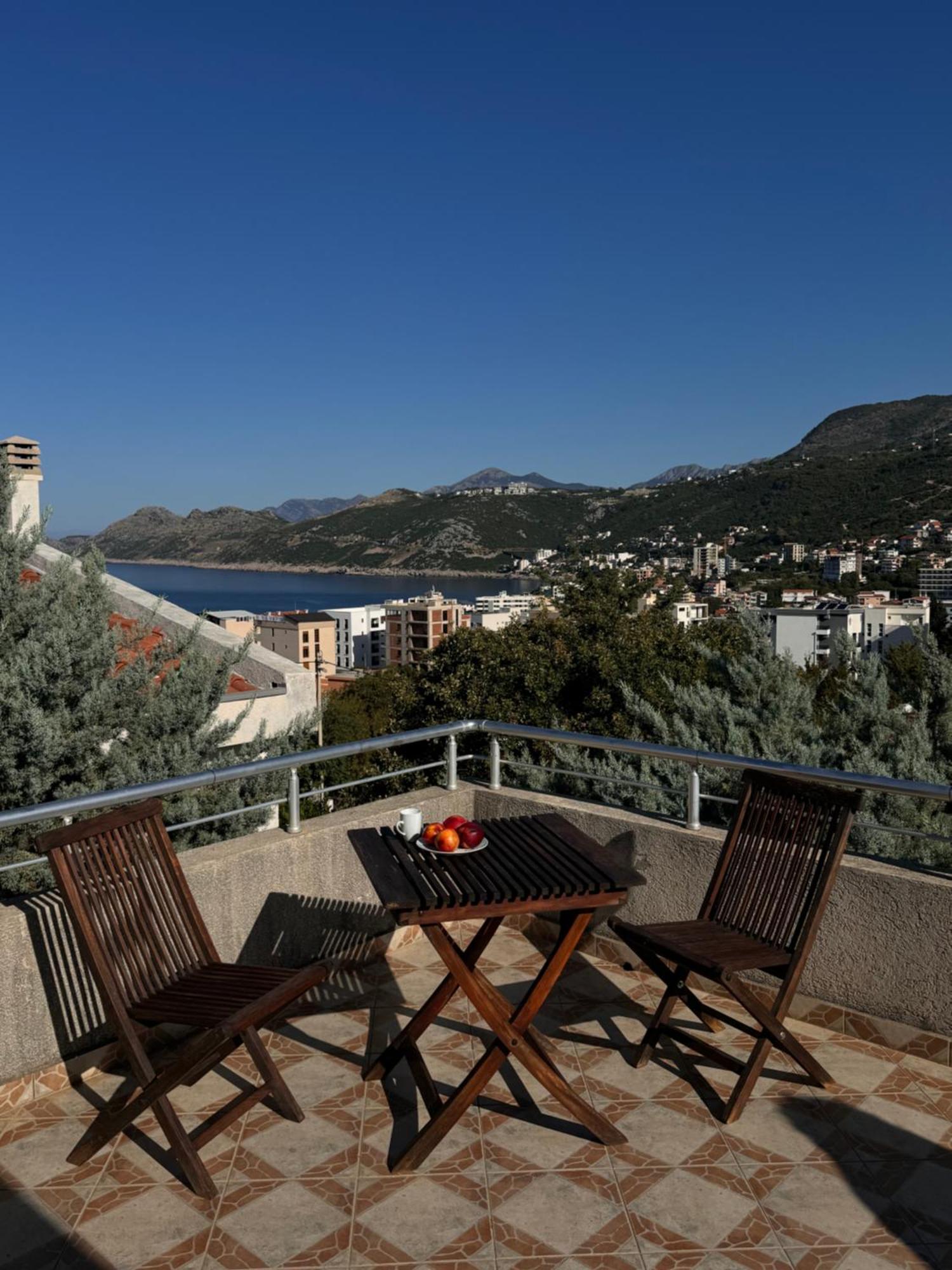 Villa Del Mare Dobra Voda Luaran gambar