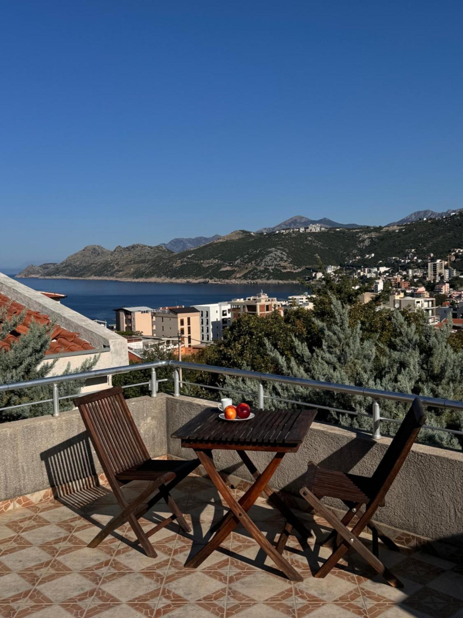 Villa Del Mare Dobra Voda Luaran gambar