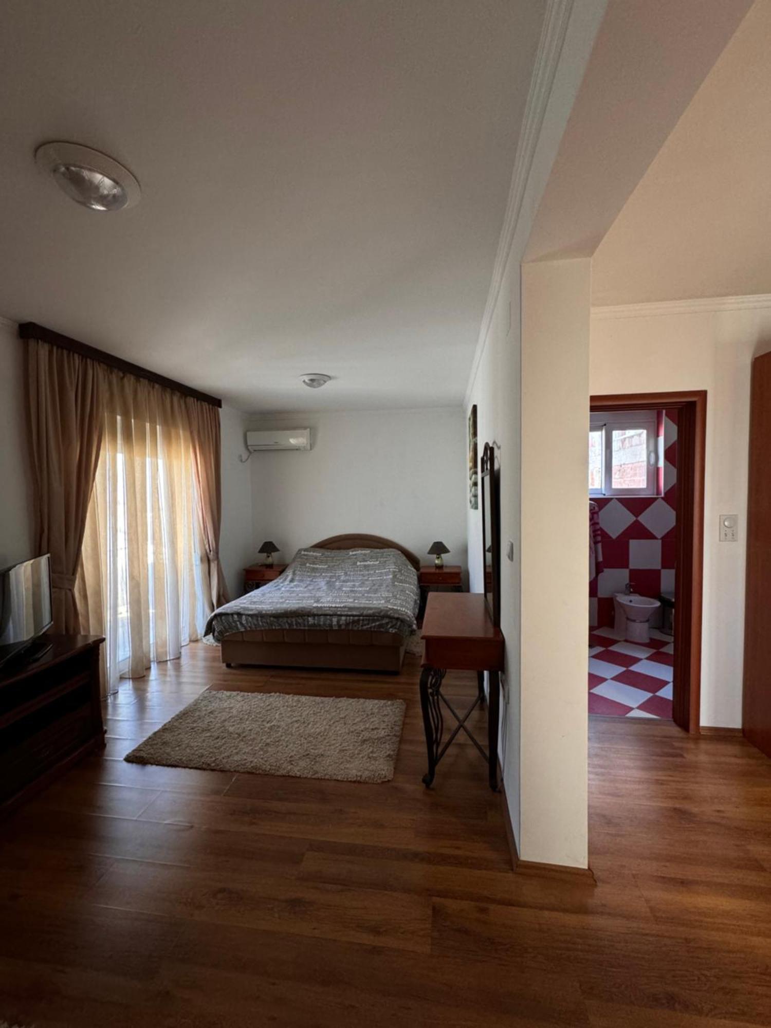 Villa Del Mare Dobra Voda Luaran gambar